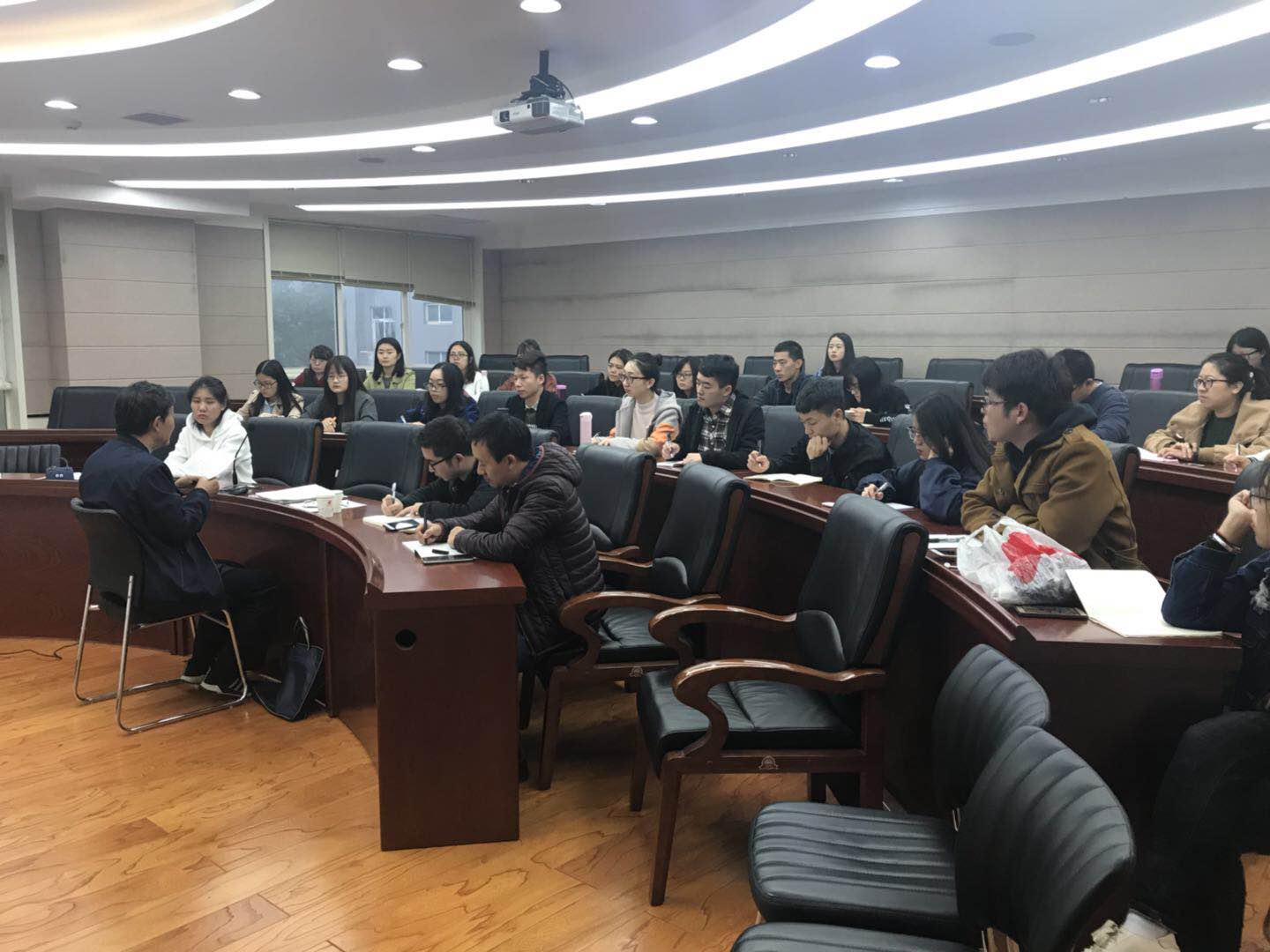 微信图片_201710152115041.jpg